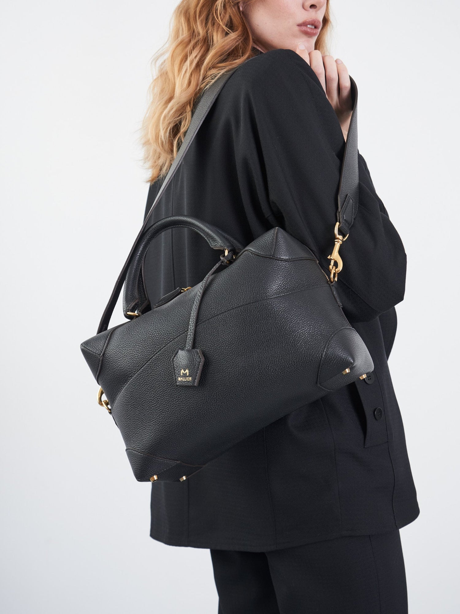 The Connoisseur Black